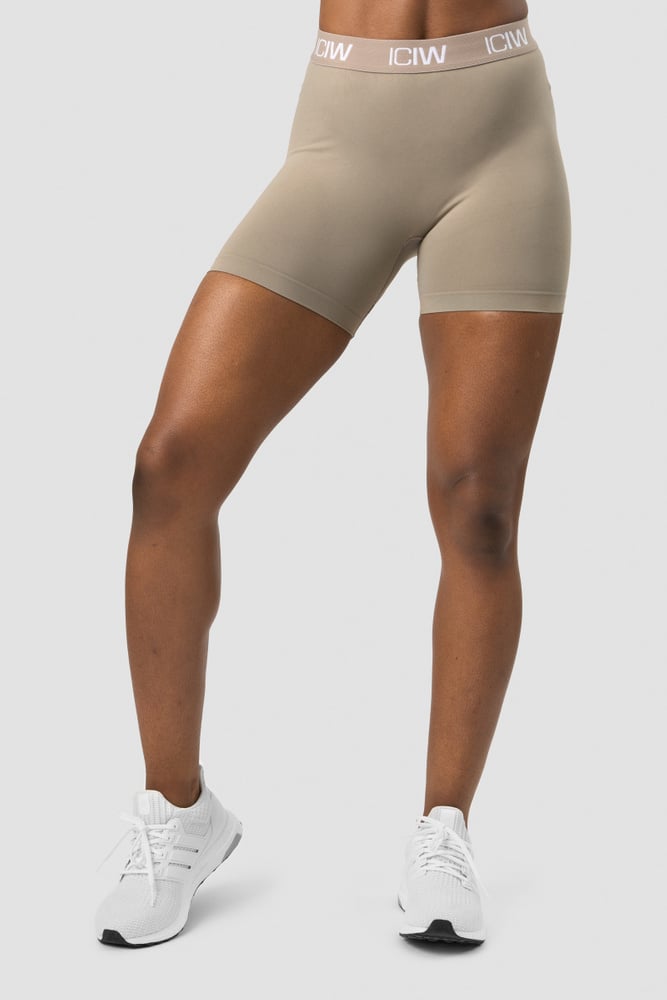 define seamless logo shorts taupe