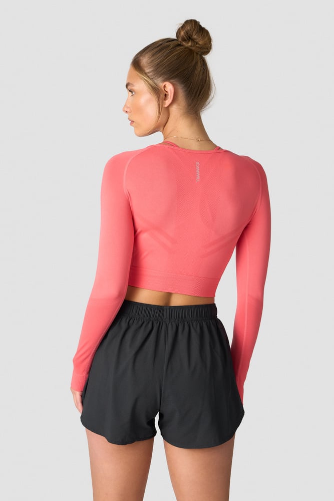 define seamless ls crop top coral