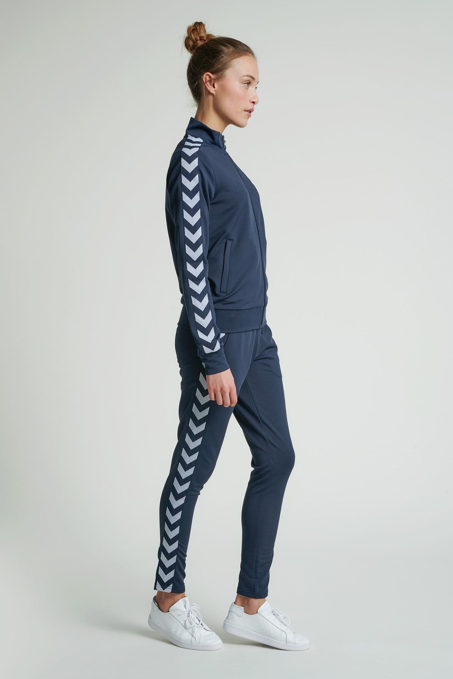 HUMMEL - Hmlnelly 2.0 Tapered Pants - Blue Nights